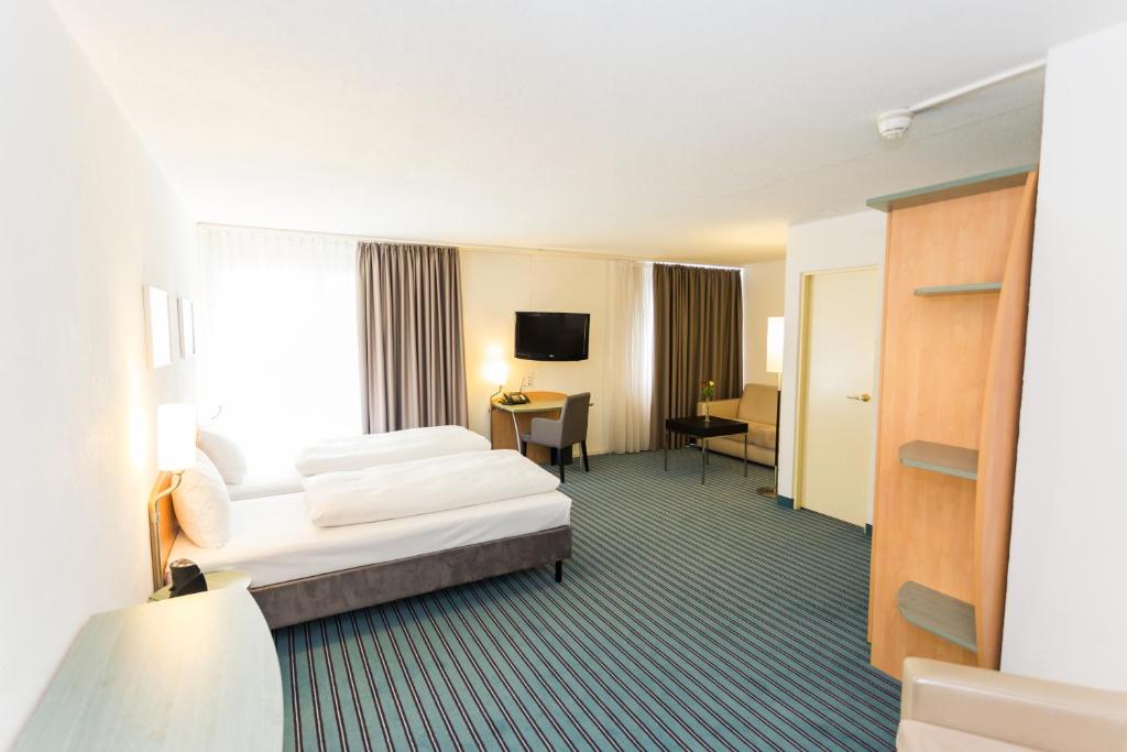 Apart-Hotel Zurich Airport photo