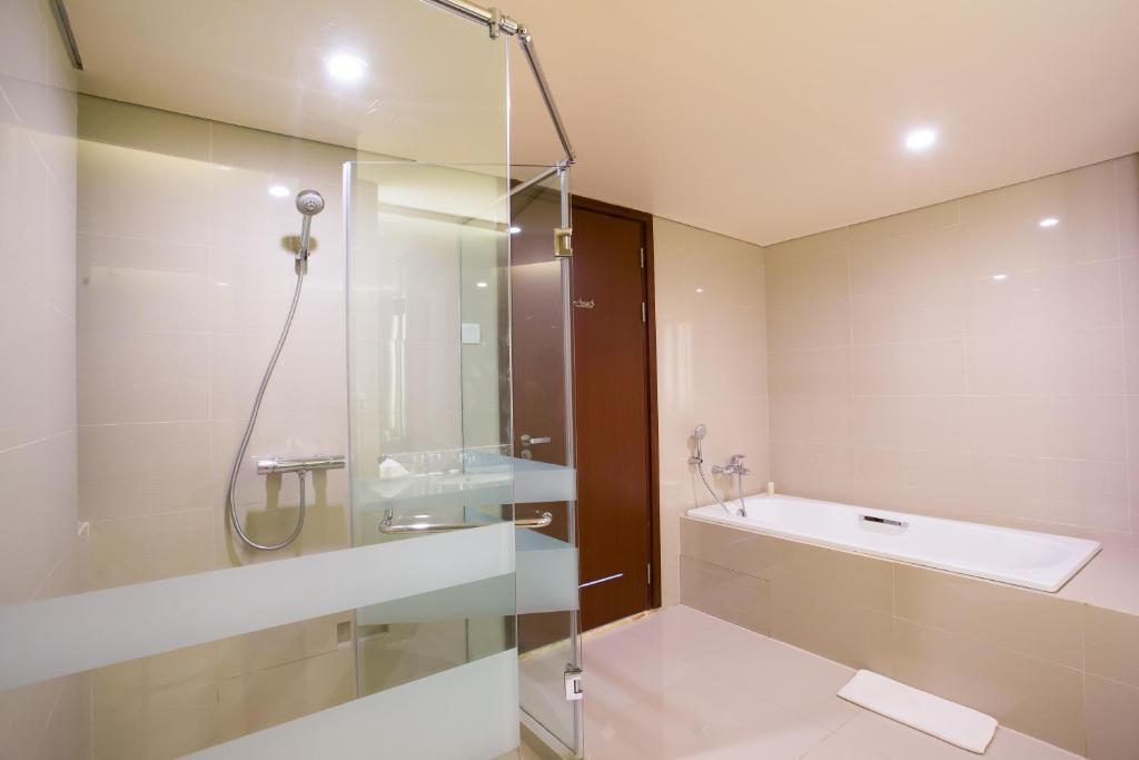 ゴールデン パレス ホテル ランボク - img