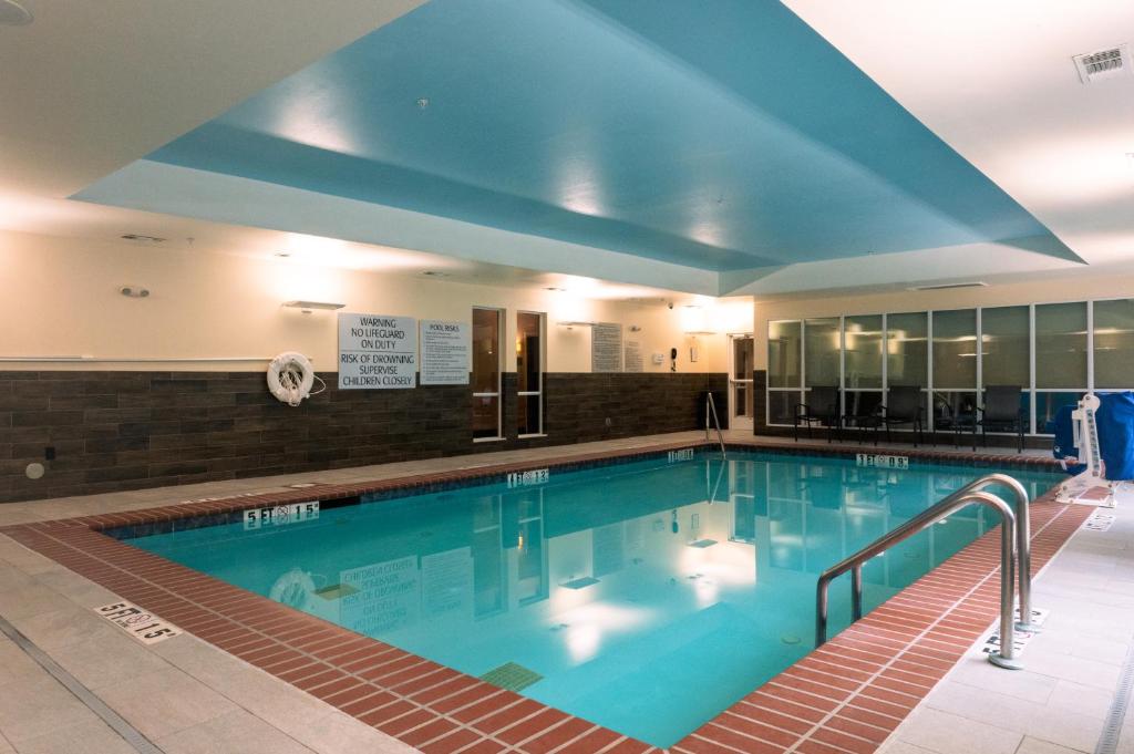 Fairfield Inn & Suites Atlanta Fairburn photo