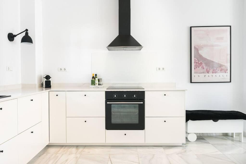 Charming Apartment - 4