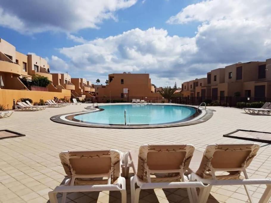 Piscina & Wifi. SUNNY apartement, swimming pool., Caleta de Fuste