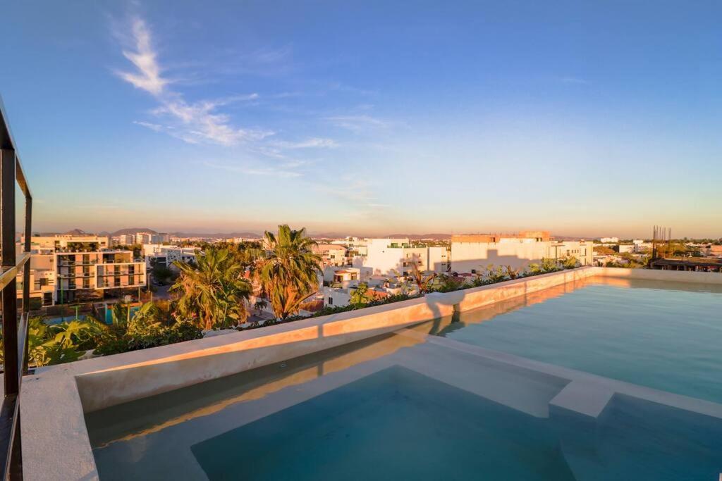Brand new apt - pool in terrace - beach 1 minute! - 3