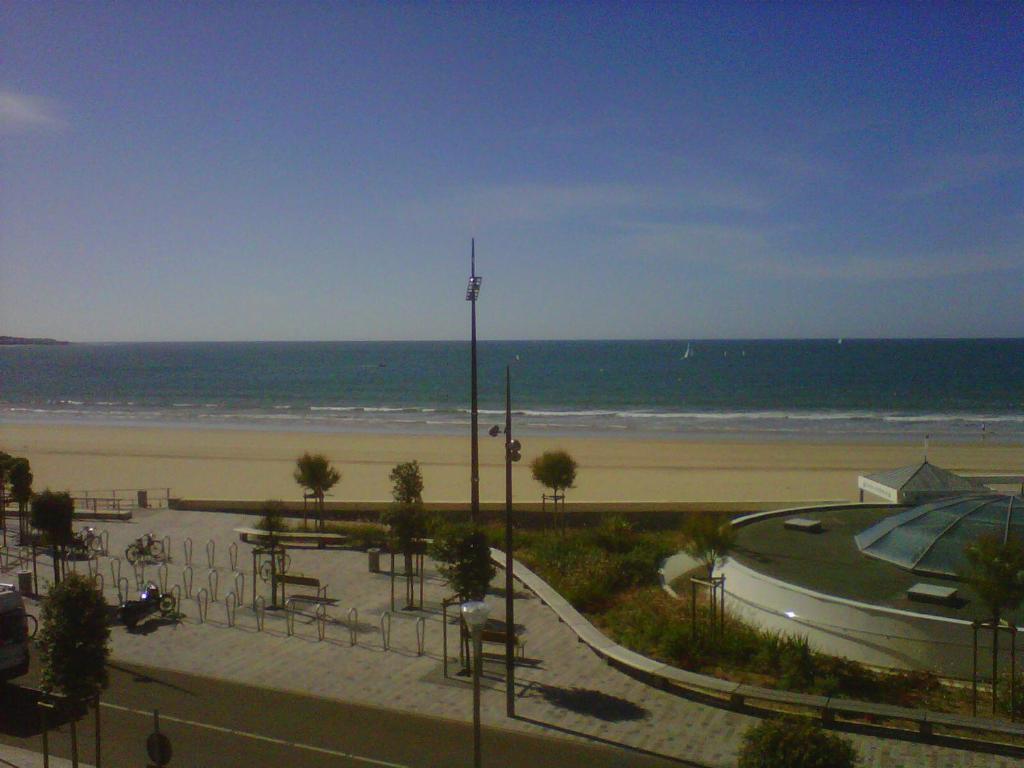 Studio Face Plage aux Sables d'Olonne avec Balcon, Ascenseur et Proximité Centre-Ville - FR-1-331-46 - 4