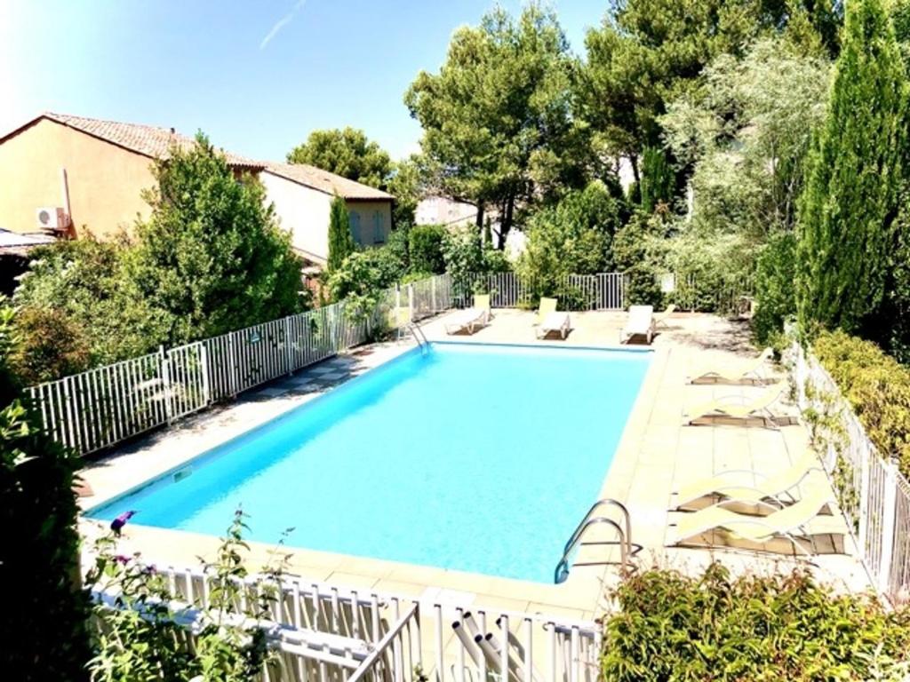 Maison Calme 6 Pers. au Golf Pont Royal - Piscine, Terrasse, Parking, Clim, Fibre - 13370 Mallemort - FR-1-658-24 - 2