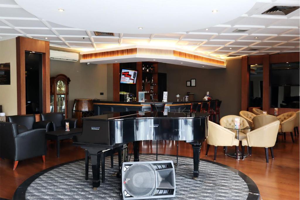 Bar/lounge, Hotel Dafam Semarang in Semarang