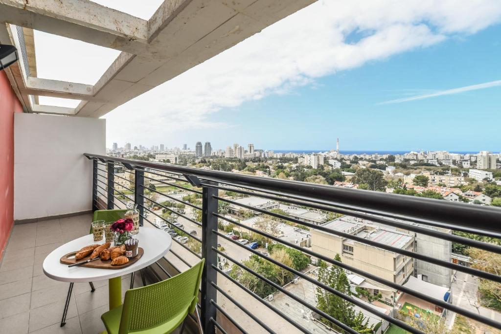 דירות גני תערוכה - TLV university apartments near Expo by Sea N' Rent photo