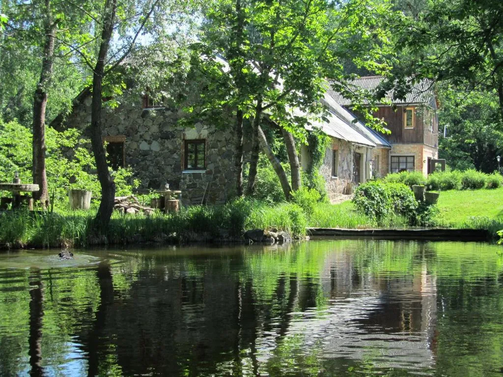 Kučuru dzirnavas, Hotel in Lautere