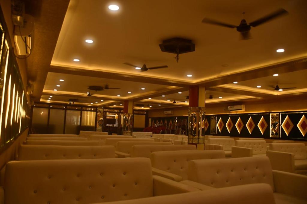 Hotel Krishna Inn &amp; Banquet , Gorakhpur — Hotel in Gorakhpur