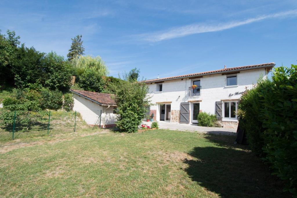 GITE LA BLANCHE LONGERE, Compertrix