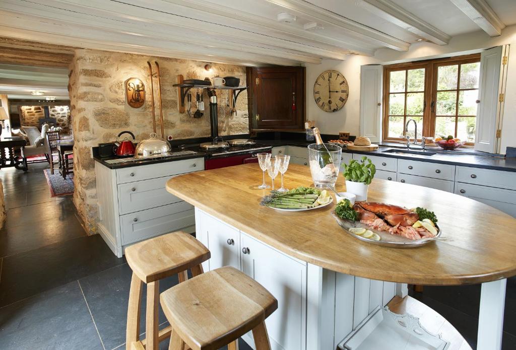 Tregadjack Farmhouse, Crowan