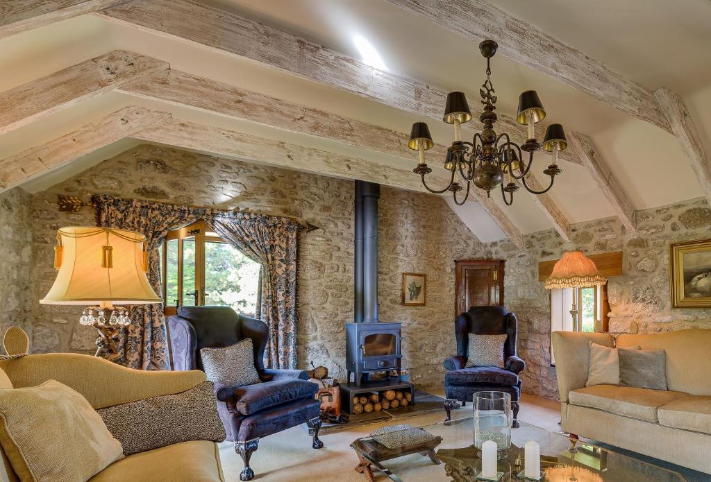 Tregadjack Barn, Crowan