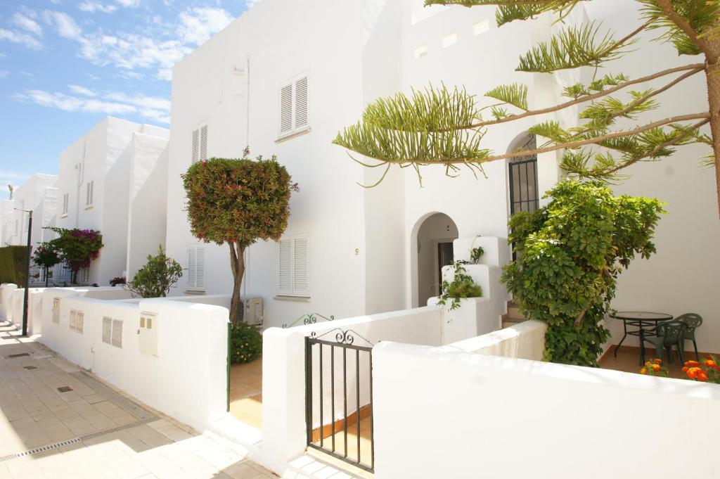 Casa a 400m de playa, 3 habitaciones, 2 baños y jardín - 5
