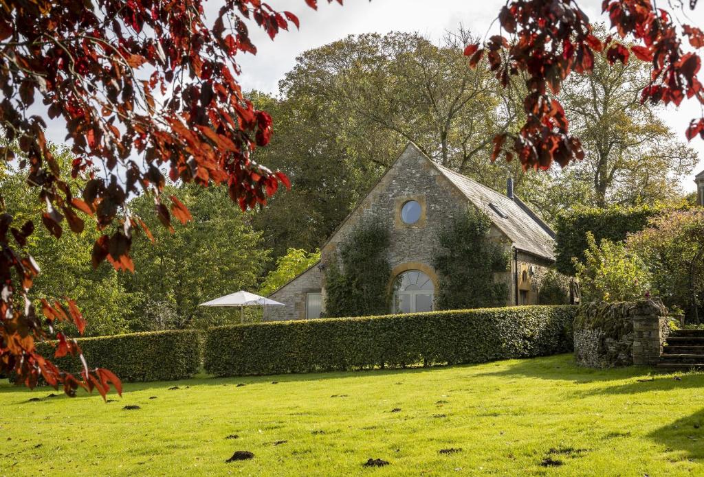 Coach House Hawling