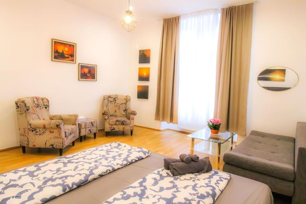 Vienna Riverside Residence MM23, Vienna