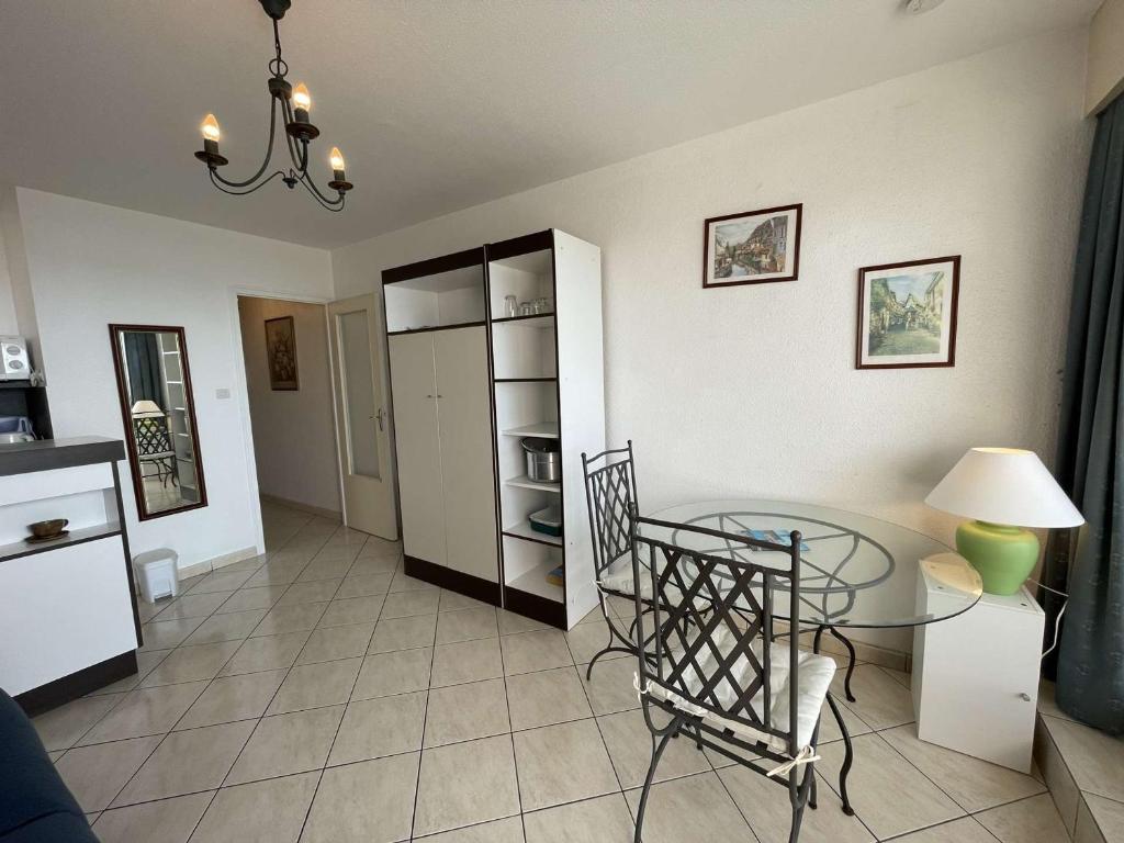 Studio à St-Jean-de-Monts avec parking et balcon fermé - FR-1-224C-212 - 3