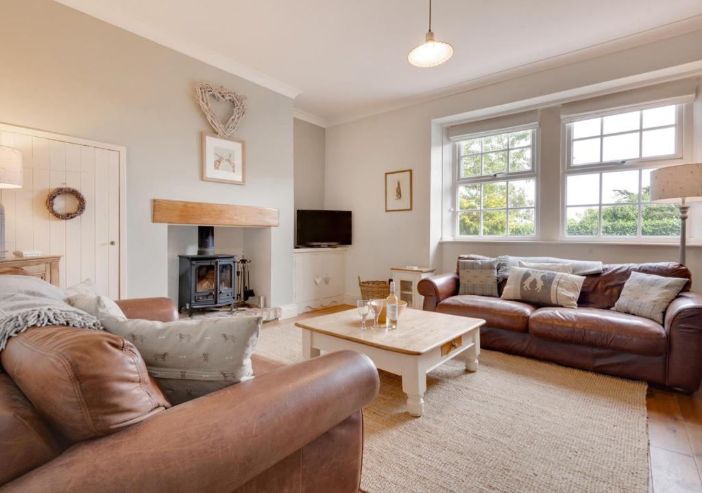 The Old Gardeners, Craster