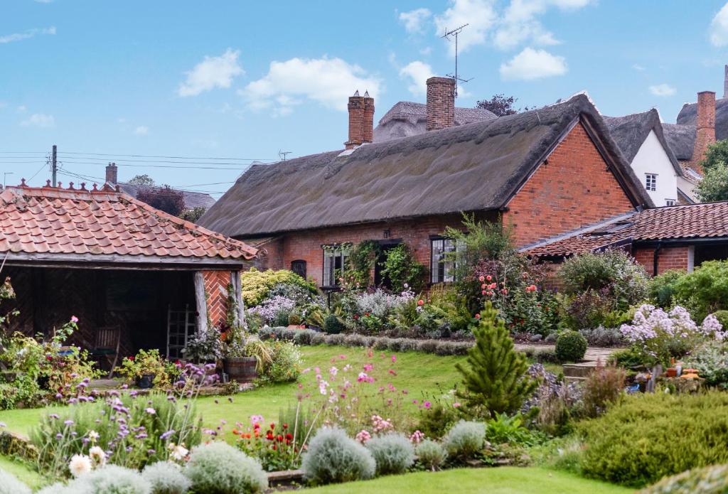 Ayres End Studio, Kersey