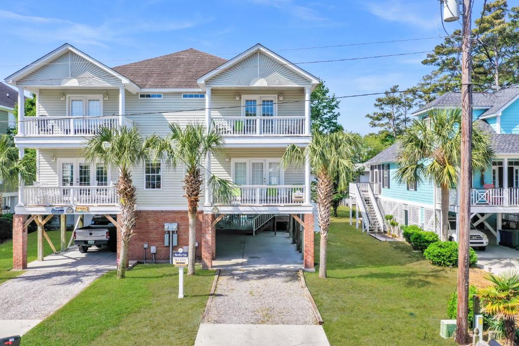 Turtles Up, Myrtle Beach