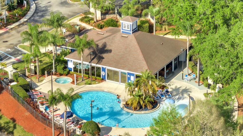 Lucaya Village Resort By Viva Homes Intl — Hotel in Orlando (FL)