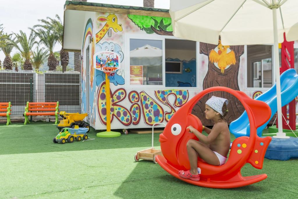 Pasa Beach Hotel — Attractions for children in Marmaris, Mugla