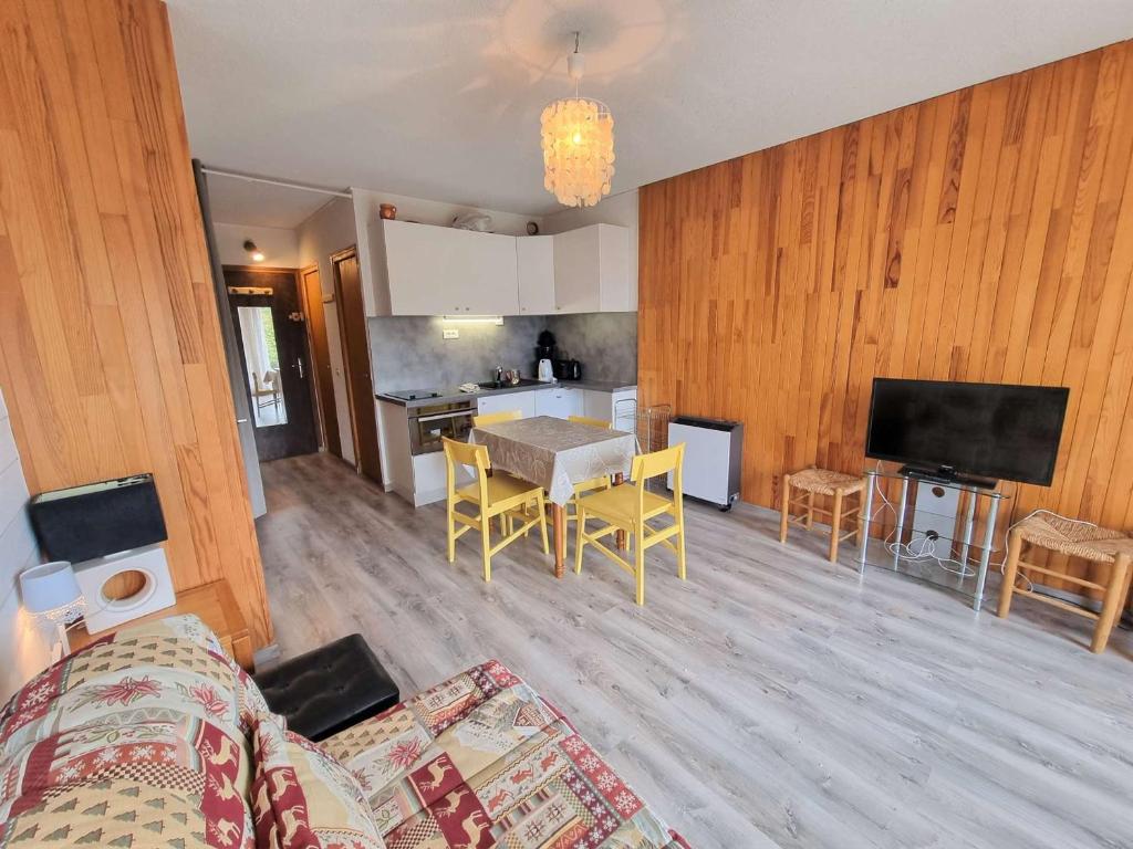 Studio 4 pers, terrasse sud-ouest, centre station, animaux admis - Saint-Michel-de-Chaillol - FR-1-393-131 - 4