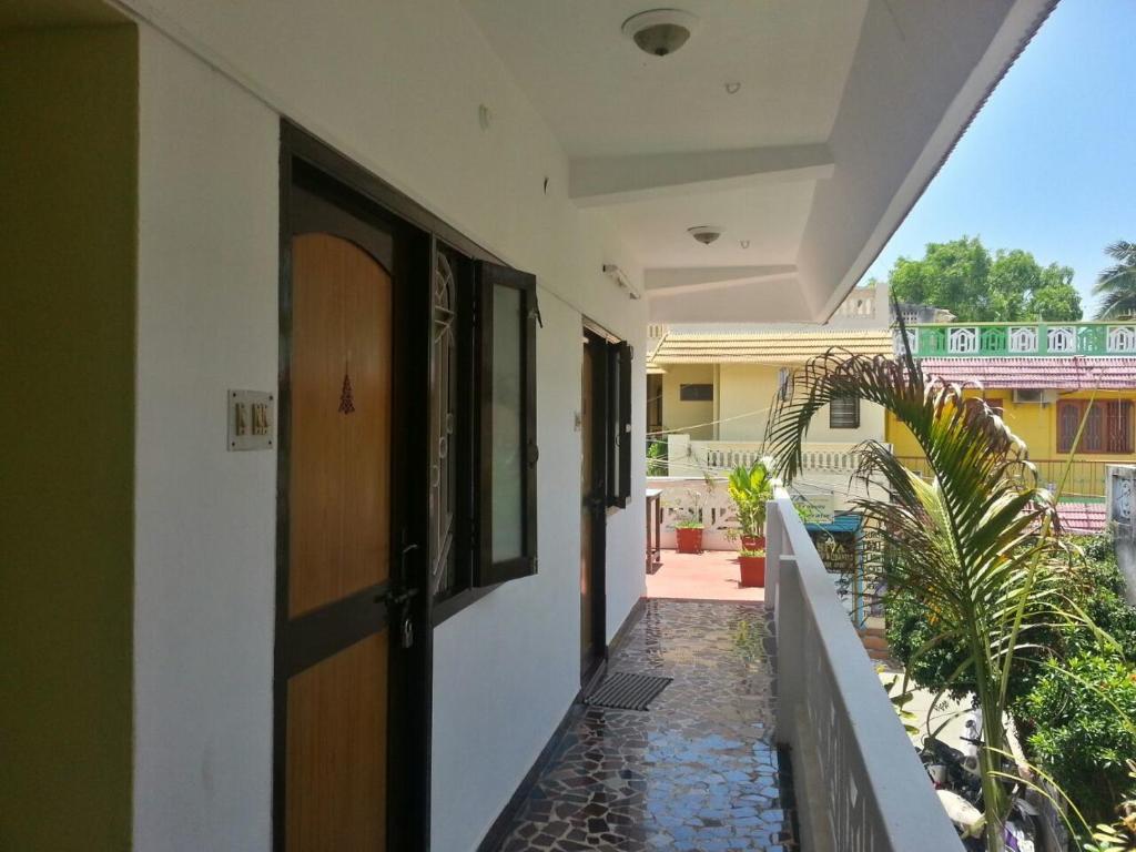 Balcony/terrace, Silver Moon Guest House in Mamallapuram