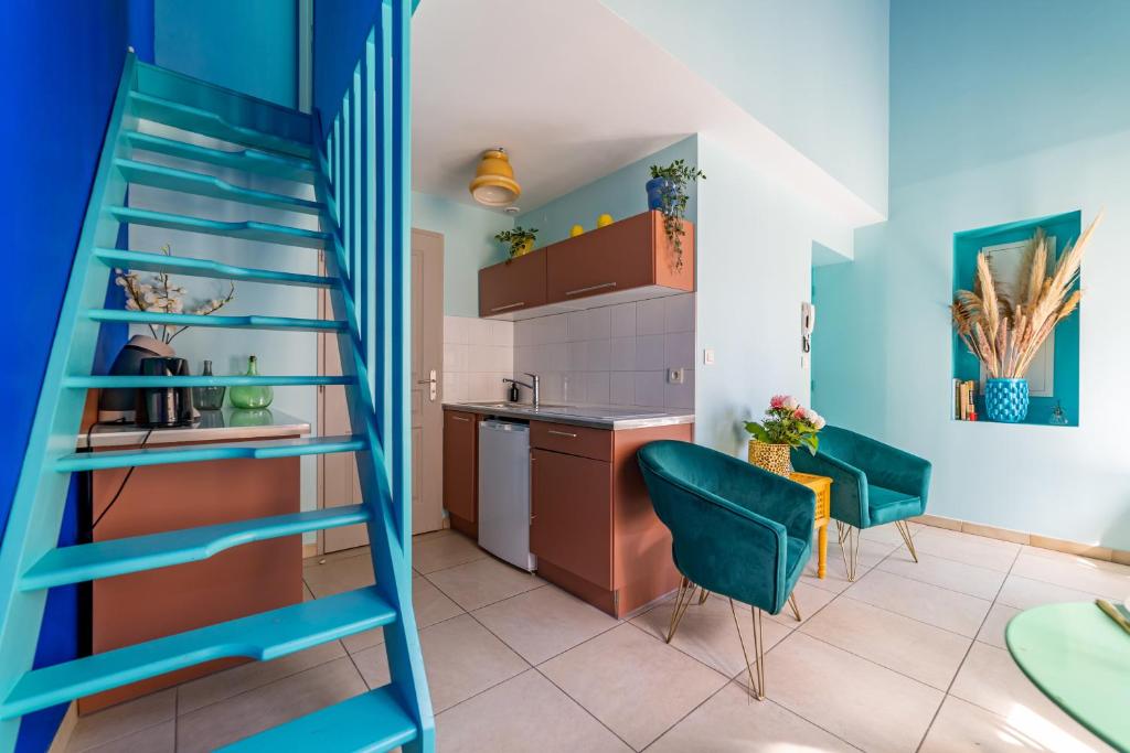 Le Rêve Bleu Majorelle - Duplex sur les toits - Une Nuit à Nîmes - 3