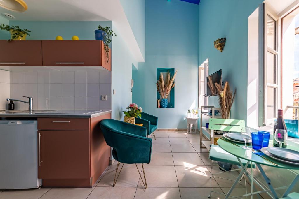 Le Rêve Bleu Majorelle - Duplex sur les toits - Une Nuit à Nîmes - 2