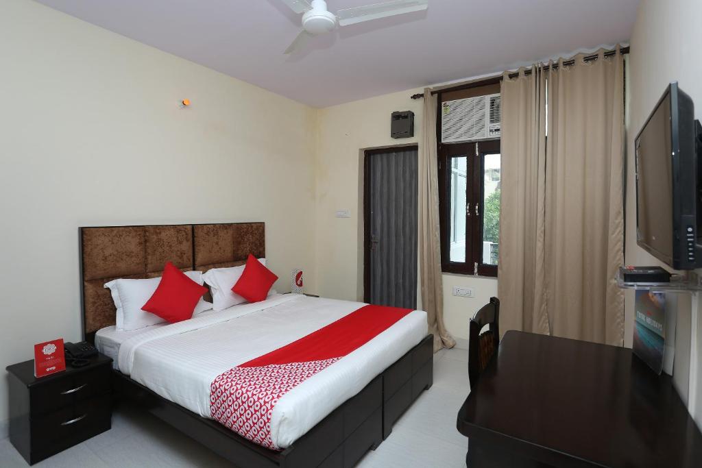 OYO 15747 Hotel Awesome Villa photo