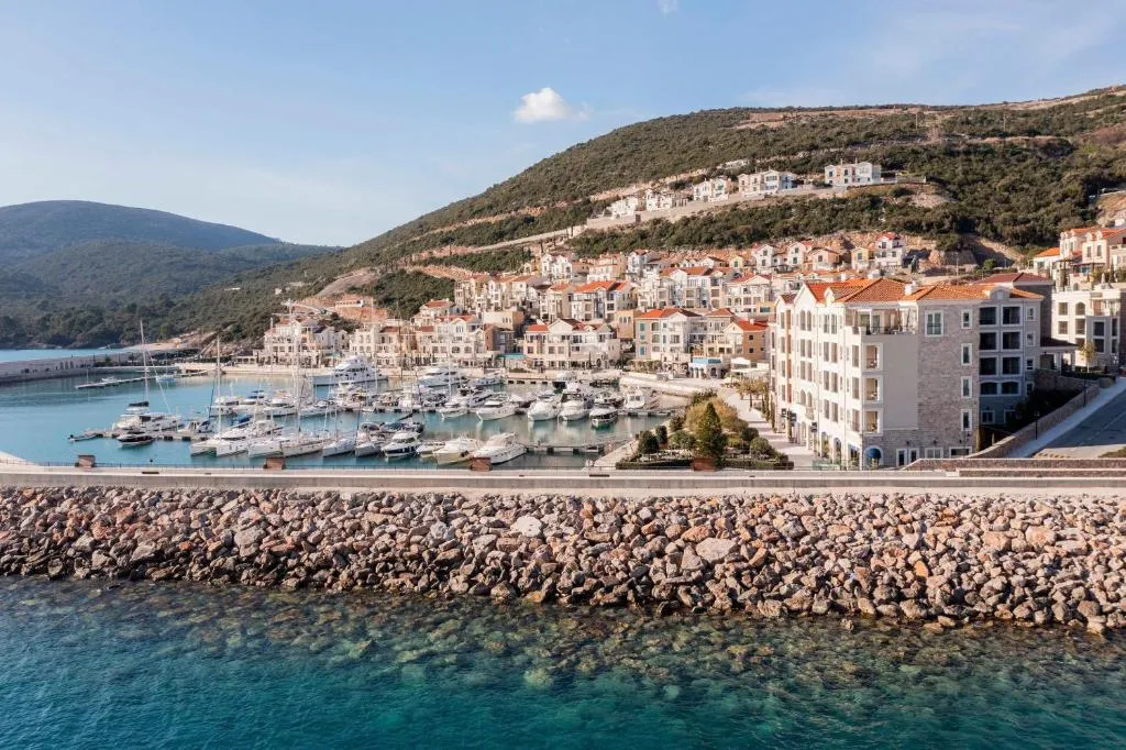 The Chedi Luštica Bay，位于蒂瓦特的酒店