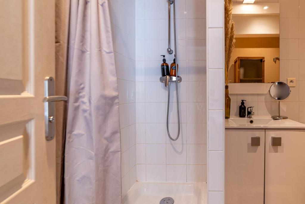 La Cabane Camarguaise en centre ville - Une Nuit à Nîmes - 2