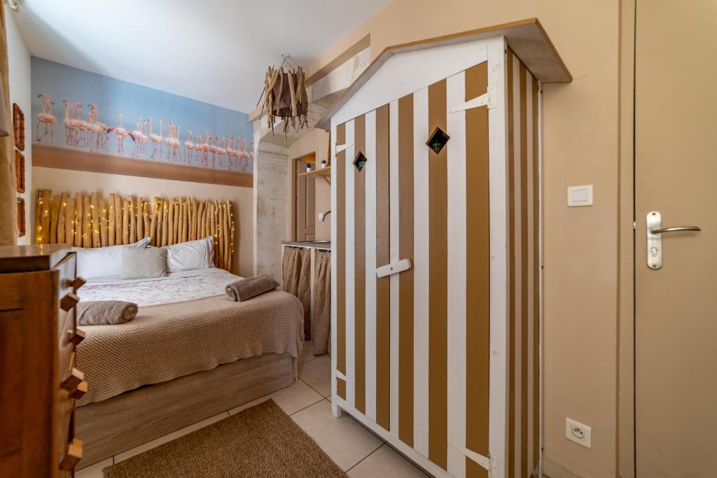 La Cabane Camarguaise en centre ville - Une Nuit à Nîmes - 3