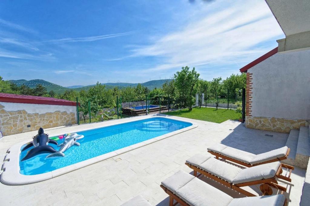 Unique retreat - Apartment Harmony with private pool, Neorić