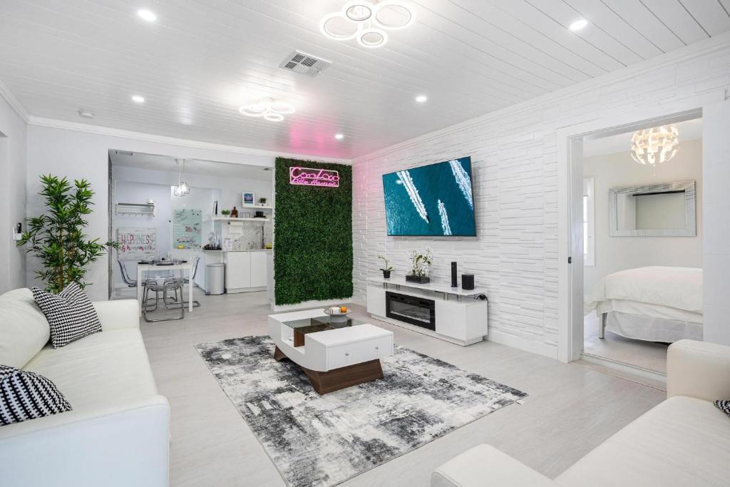 Coco Loco - Little Havana, Miami