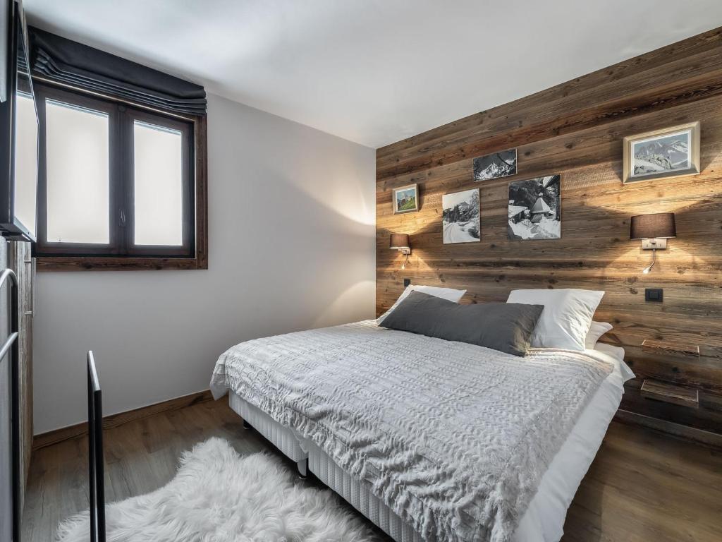 Appartement rénové 5 chambres avec balcon, cheminée et Wifi à 400m du centre de Megève - FR-1-453-170 - 3