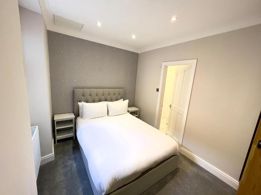 Spacious Apartments in Westminster photo