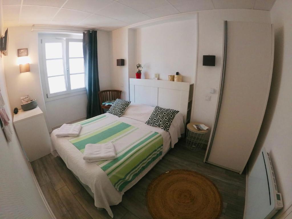 Le Petit Hôtel - 4
