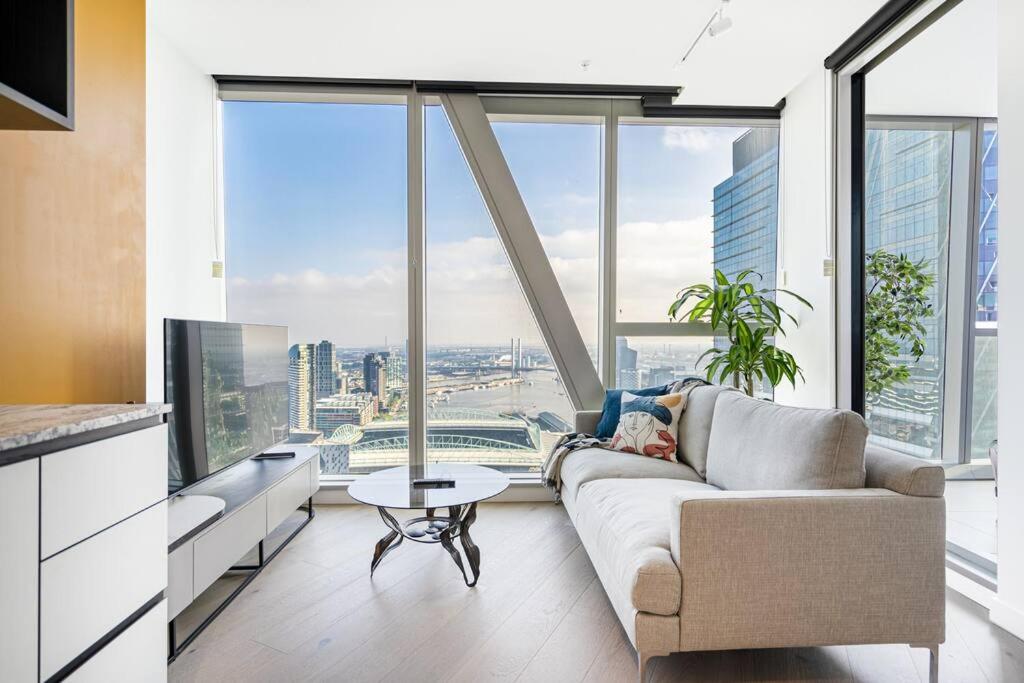 Prestigious 1B apt w stunning harbour view#WSP37A, Melbourne