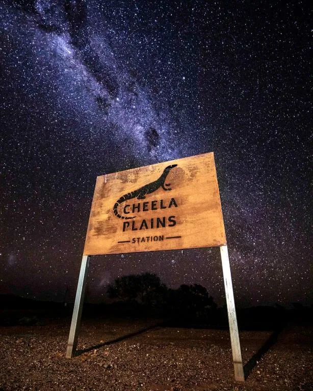 Cheela Plains Station Stay，位于汤姆普莱斯的酒店