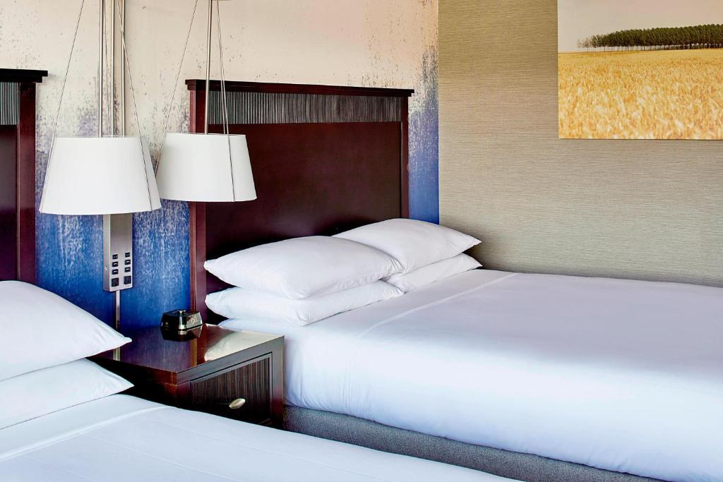 Minneapolis Marriott West photo