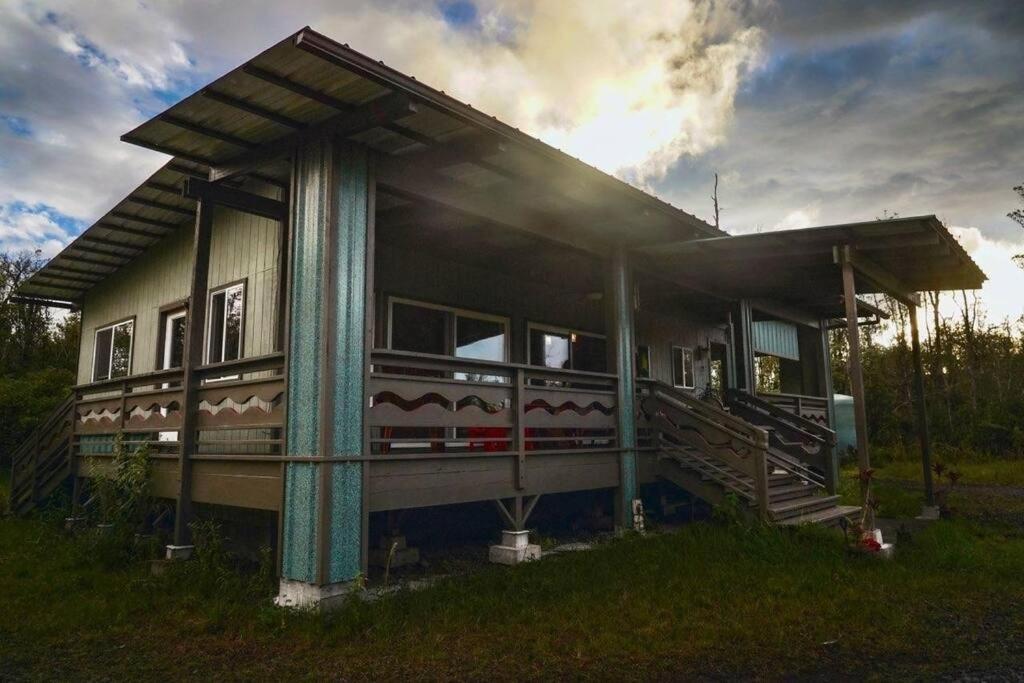 Volcano Home as seen on the Discovery Channel, Mountain View