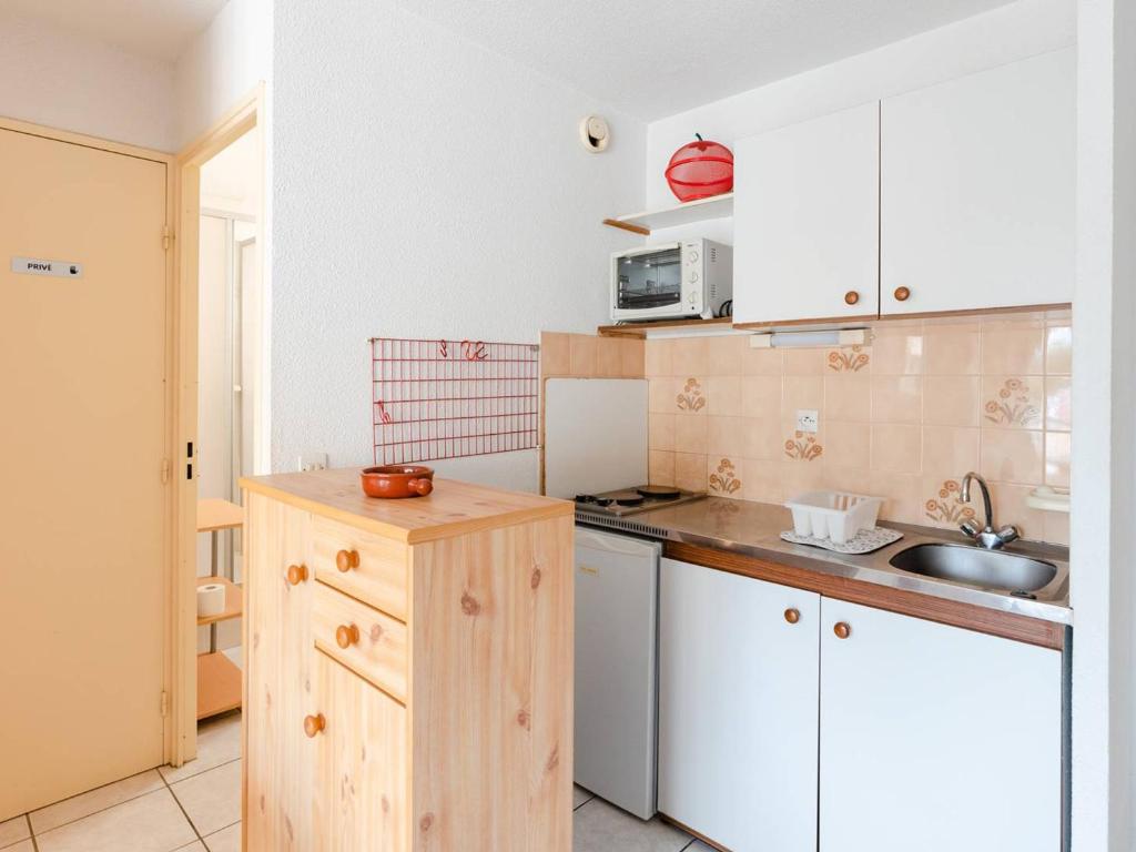 Appartement à Gruissan avec Piscine - 4 Pers. - FR-1-409A-8 - 2