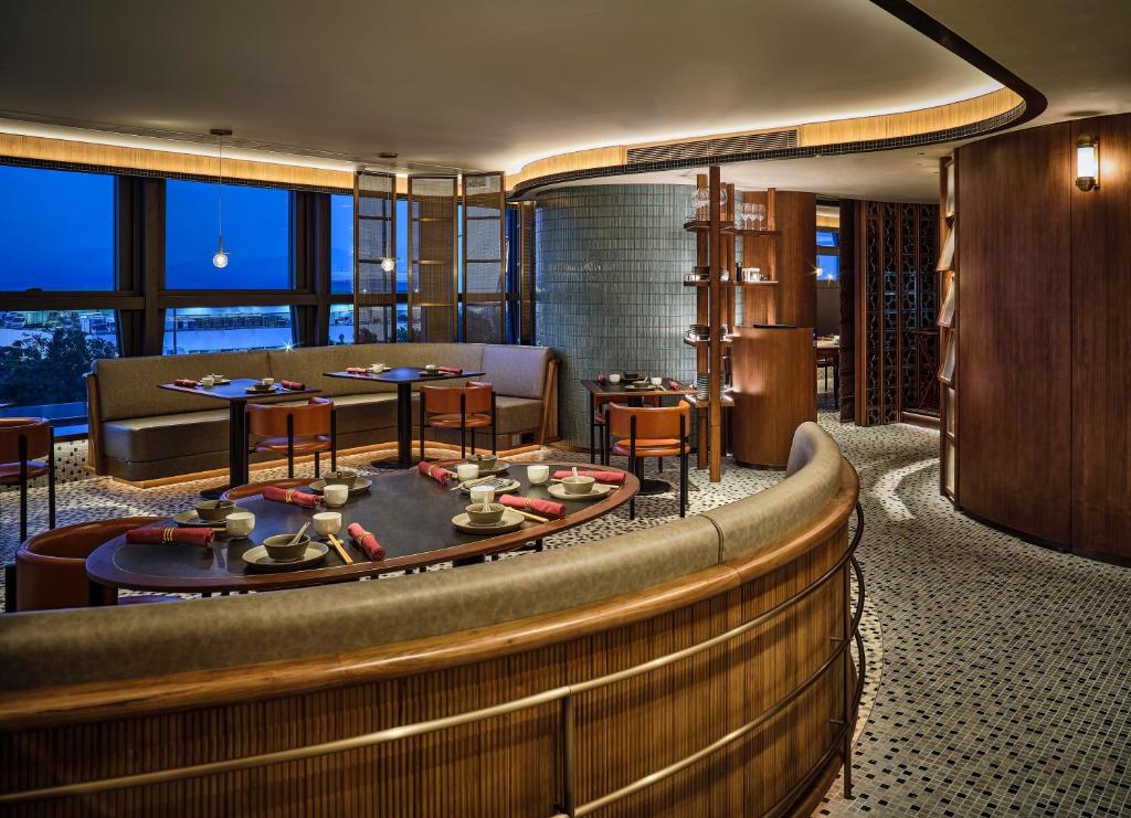 Restaurant, Oasis Aurum 181 Hotel in Hong Kong