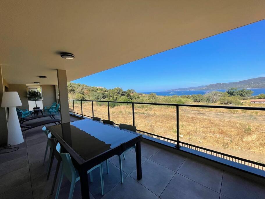 Spacieux appart- 6PERS- VUE MER- 2 min de la plage, Propriano