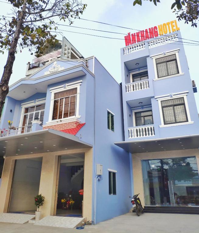 KHACH SAN VAN KHANG