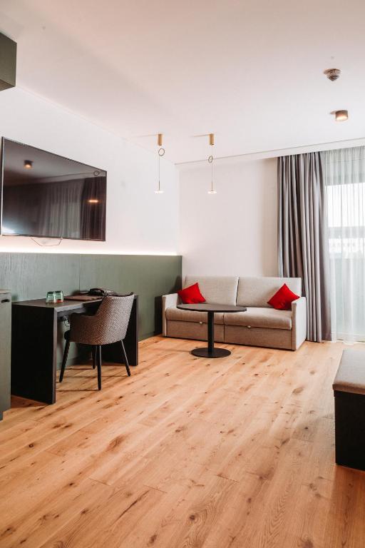Hotel-Restaurant Das Grambacher I FREE PARKING I SELF CHECK-IN - 2