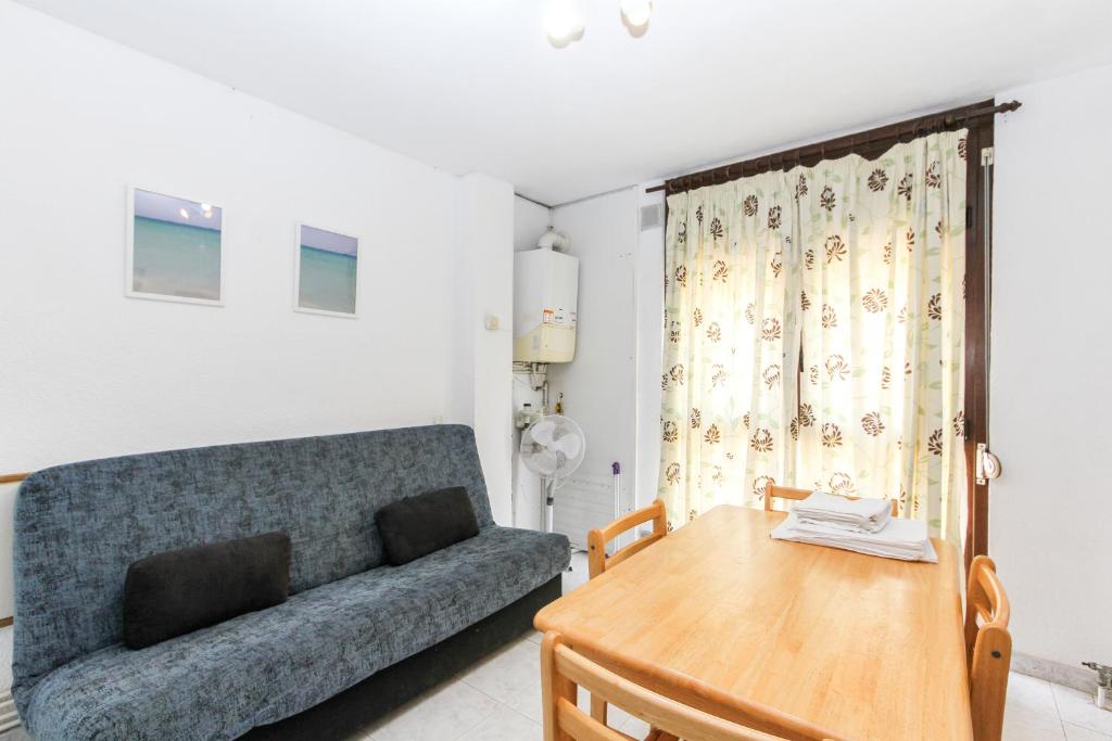 Apartment Bond - 4