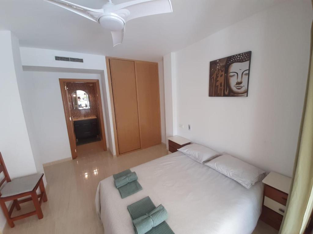 Two bed two bathrooms ground floor Apartment with pool view - 2