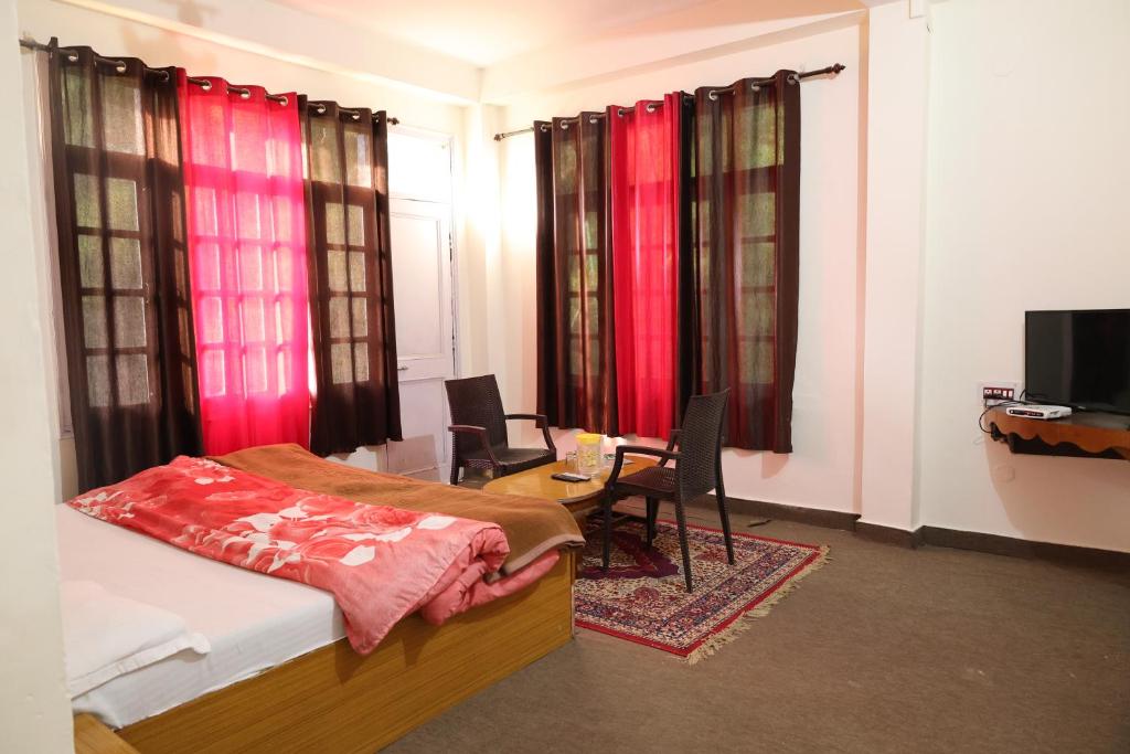 Paradise Hills Dalhousie photo