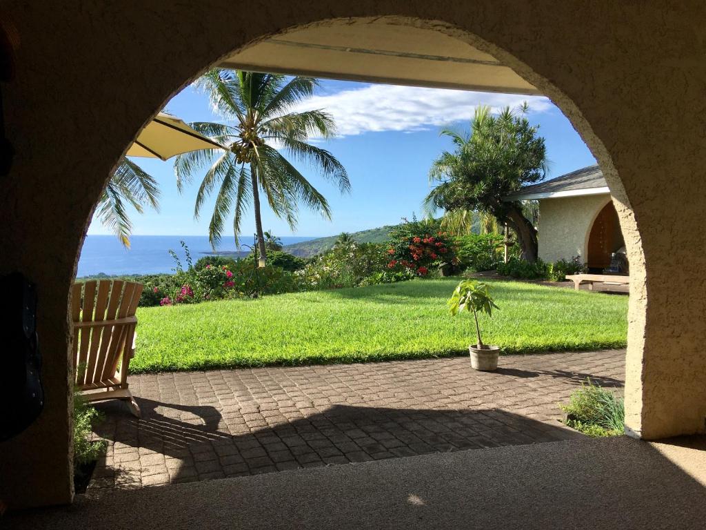 Kona Bayview Inn photo